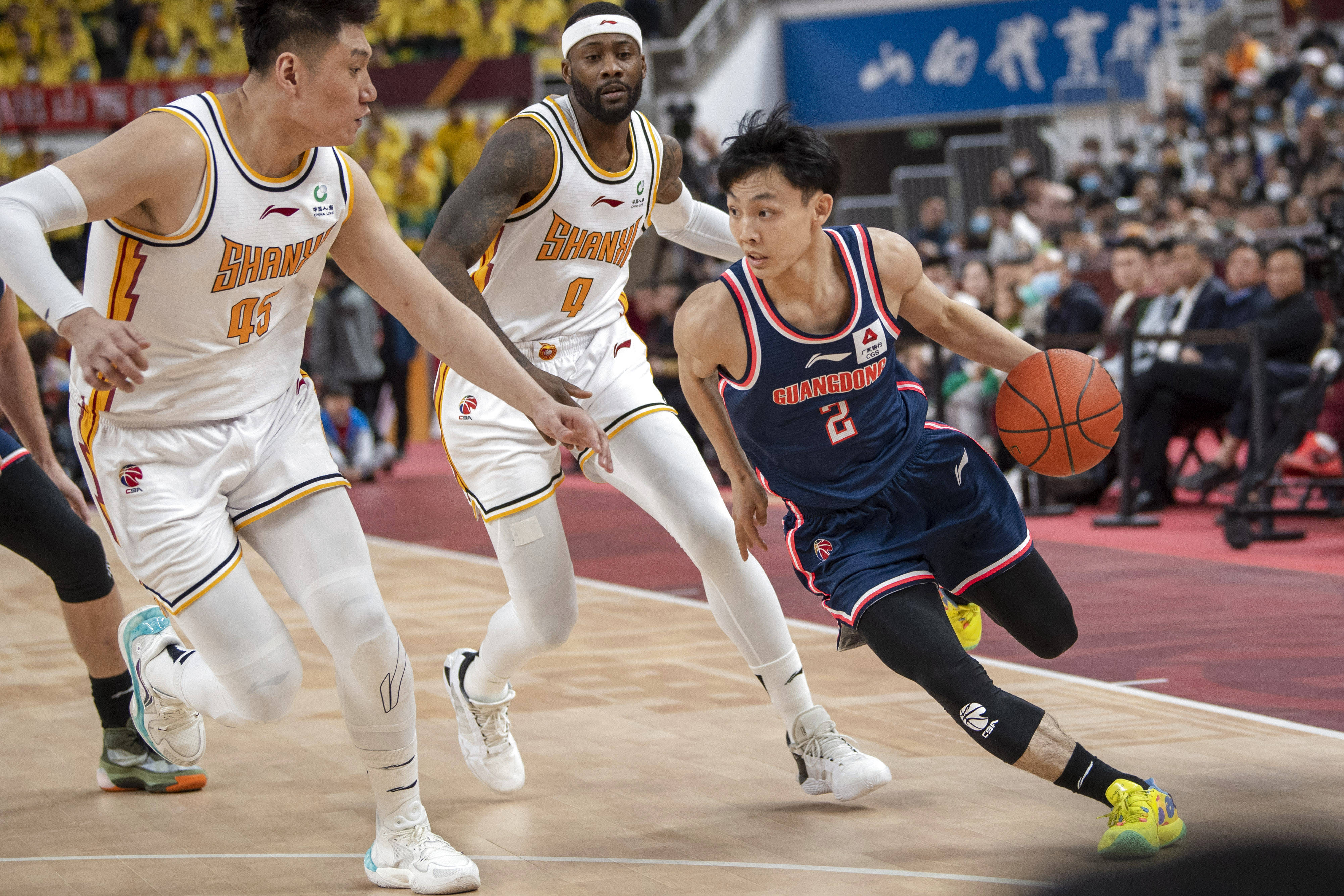 包含广厦男篮迎NBA总决赛关键赛；今晨状态回暖；话题不断；阵容厚度经受考验的词条