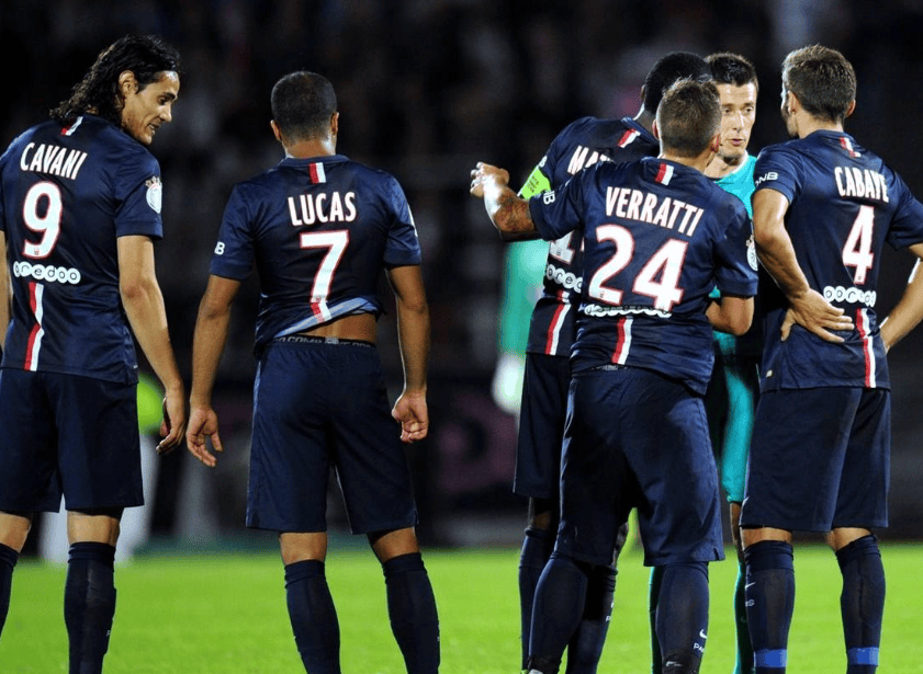 九游网页官网入口关于国际比赛日里昂调整名单以备国王杯，防线松动环节打磨，引发热议，赛程密集仍需轮换的信息